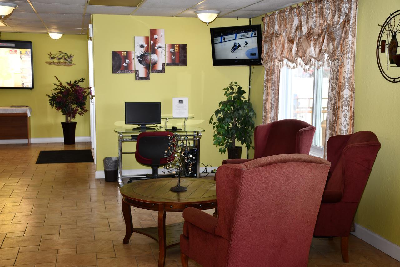 Regency Inn & Suites Faribault Екстериор снимка