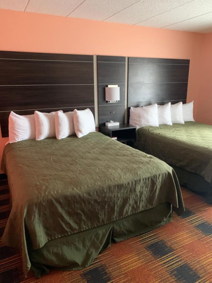 Regency Inn & Suites Faribault Екстериор снимка